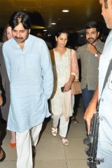 Pawan Kalyan Watched Rangasthalam along with Ram Charan
